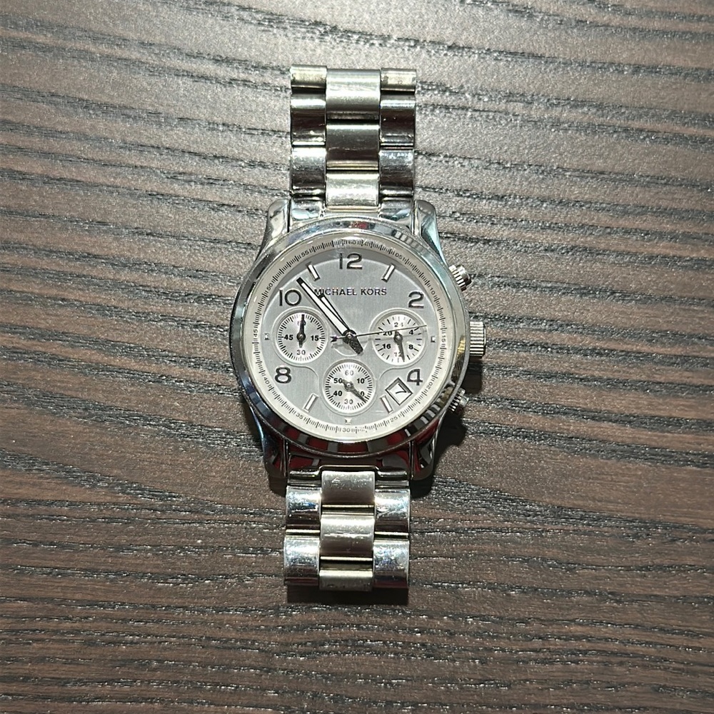 MK watch